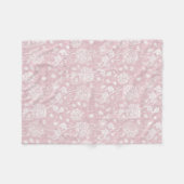 William Morris Floral Pattern in Pink Fleecedecke (Vorderseite (Horizontal))
