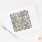 William Morris Gold Lily Victorian Wallpaper Quadratischer Aufkleber (Umschlag)