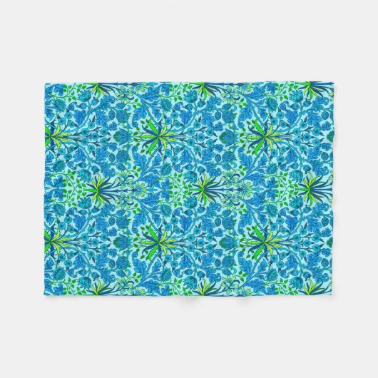 William Morris Hyacinth Print, Cerulean Blue Fleecedecke (Vorderseite (Horizontal))