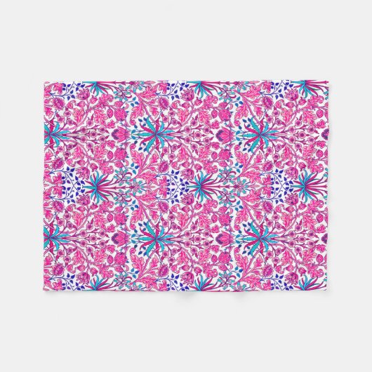 William Morris Hyacinth Print, Fuchsia Pink Fleecedecke (Vorderseite (Horizontal))