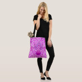 William Morris Hyacinth Print, Lavender und Violet Tasche (Am Model)