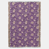 William Morris Inspirierte Lila Blumenmuster Decke (Vorderseite Vertikal)