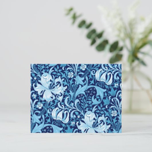 William Morris Iris und Lily, Indigo Blue & White Postkarte (Stehend Vorderseite)