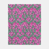 William Morris Irises, Fuchsia Pink und Wein Fleecedecke (Vorderseite)