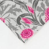 William Morris Irises, Pink und Silver Gray / Grau Fleecedecke (Ecke)