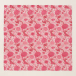 William Morris Jacobobobobohne, Coral Pink Schal<br><div class="desc">Viereckiger Schal im William Morris,  Jugendstil,  Textilmuster - elegant,  stilisiert,  Chrysanthemen,  Sonnenblumen und Blätter,  in Pastellfarben bis tief korallenrosa und korallenrot,  auf weißem Hintergrund</div>