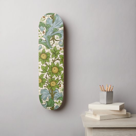 William Morris' Obstgartenmuster Art Nouveau Skateboard (Wandkunst)