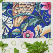 William Morris Owl Tapestry, Beige und Cobalt Blue Handtuch (Gefaltet)