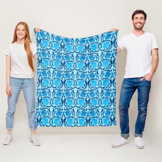 William Morris Pimpernel, Denim & Light Blue Fleecedecke (Beispiel)