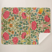 William Morris Rose Floral Chintz Pink Sherpadecke (Vorderseite (Horizontal))