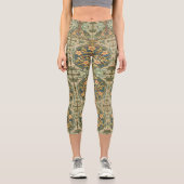 William Morris Rose Wreath Cushion Cover Classic Capri Leggings (Vorderseite)