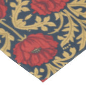 William Morris Rot Gold Mohn Blumenmuster Tischdecke (Schrägansicht)