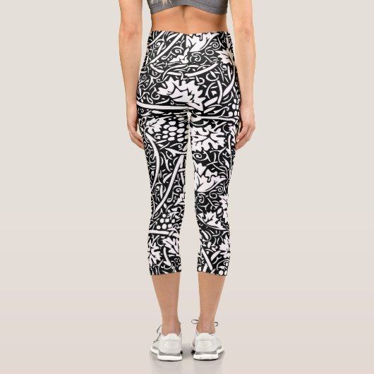 William Morris Schwarz-weißer Weintraum Capri Leggings (Rückseite)