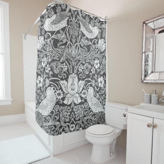 William Morris Strawberry Diief Black and White Duschvorhang (Beispiel)