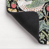 William Morris Strawberry Thief I Black Birds Mousepad (Ecke)