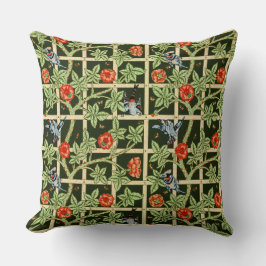 William Morris Trellis Pattern in Green Kissen