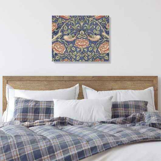 William Morris Tudor Rose Wallpaper Leinwanddruck (Insitu (Schlafzimmer))
