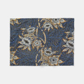 william morris tulip and willow tapestry pattern fleecedecke (Vorderseite (Horizontal))