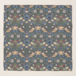 William Morris Vintag Strawberry Diief Pattern Schal<br><div class="desc">Dies ist ein digital erweiterter Druck, der aus einem antiken Block von 1883 stammt, der das von William Morris entworfene "Strawberry Diief"-Muster gedruckt hat. William Morris war Dichter, Romancier, Textilingenieur und eine wichtige Figur der britischen Kunsthandwerksbewegung. Seine Entwürfe hatten eine mittelalterlich inspirierte Ästhetik und Respekt für Handarbeit und traditionelle Textilkunst....</div>