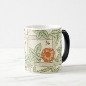 William Morris's (1834-1896) Verwandlungstasse (VorderseiteRechts)