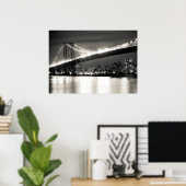 Williamsburg-Brücke in New York City nachts Poster (Heimbüro)