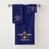 Willkommen an Bord der Nautical Navy Blue & Gold B Badhandtuch Set (Insitu)