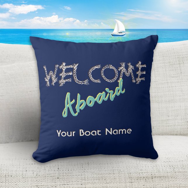 Willkommen auf dem Schiff Name Dark Navy Blue Naut Kissen (A stylish navy blue throw pillow with words 'Welcome Aboard', to personalize with your boat name)