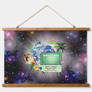 Willkommen bei Planet Earth Wood Topped Wall Tapes Wandteppich Mit Holzrahmen