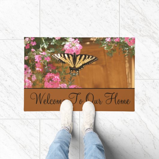 Willkommen bei Yellow Butterfly Fußmatte (Indoor)