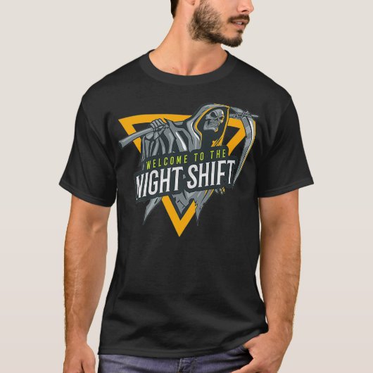 Willkommen beim Night Shift Swagazon Associate Nig T-Shirt (Vorderseite)
