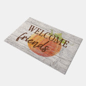 Willkommen Freunde Pumpkin auf witterten Holzplank Fußmatte (Schrägansicht)