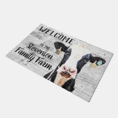 Willkommen Holstein Cow Tierfamilie Name Fußmatte (Schrägansicht)