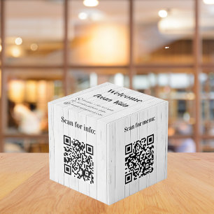 Willkommen Holz QR Codes Info Hotel Restaurant Tab Würfel