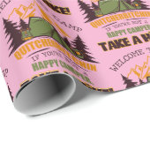 Willkommen im Camp Quitcherbitchin Happy Camper Geschenkpapier (Rolleneckpunkt)