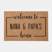 Willkommen im Haus von NANA & PAPA - Großeltern Fußmatte (Vorderseite)