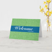 Willkommen im White Minimal Blue Abzeichen des Tea Karte (Gelbe Blume)