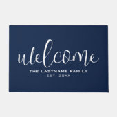 Willkommen in Big Script mit Familienname Navy Blu Fußmatte (Vorderseite)