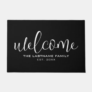 Willkommen in Big Script mit Familienname Schwarz- Fußmatte