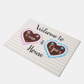 Willkommen in Oma und Opa's House - Niedlich Fußmatte (Schrägansicht)