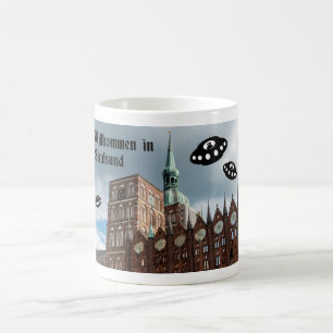 Willkommen in Stralsund. Außerirdische Besucher Kaffeetasse