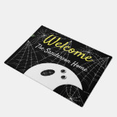 Willkommen Moderne Minimalistische Geist Halloween Fußmatte (Schrägansicht)