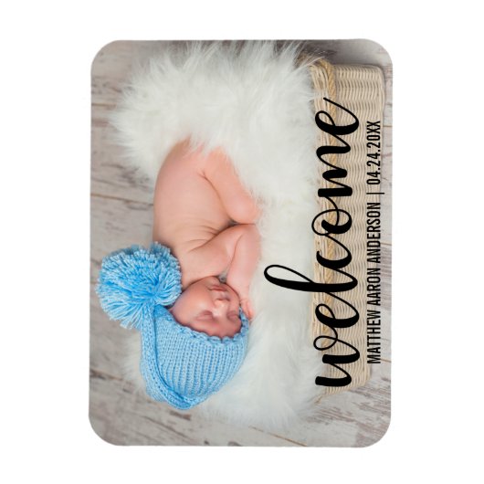 Willkommen Neues Baby Modern Script Magnet (Vertikal)