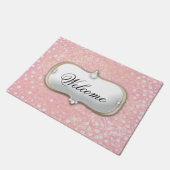 Willkommen Pink Damast Perlen Monogramm Türmatte (Schrägansicht)