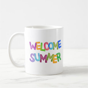 Willkommen Sommer farbenfrohe Urlaubstypografie Kaffeetasse
