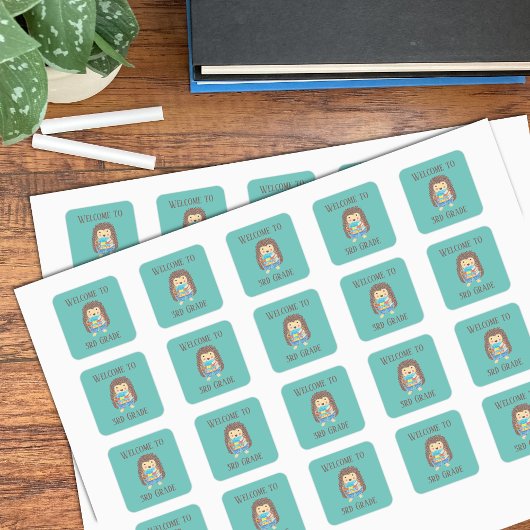 Willkommen zu den Aufklebern für den Igel der drit Quadratischer Aufkleber