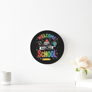Willkommen zurück in der Schule Kinder Lehrer Erst Runde Wanduhr