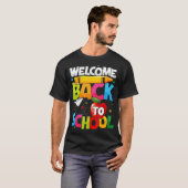 Willkommen zurück zum ersten Schultag T-Shirt (Vorne ganz)
