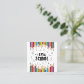 Willkommen zurück zum Shirt der Schule, dem ersten Quadratische Visitenkarte (Stehend Vorderseite)