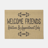 Willkommene Freund-Verwandte durch nur Verabredung Fußmatte (Vorderseite)