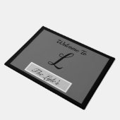 Willkommene Mit Monogramm Türmatte (Schrägansicht)